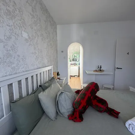 Mayi Gc Bed & Breakfast *